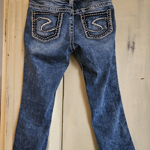 Silver Capri - Picture 2 of 5